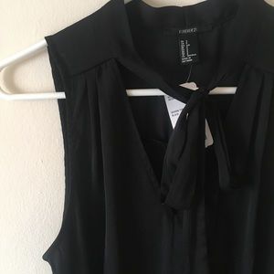 Tie up silky black tank